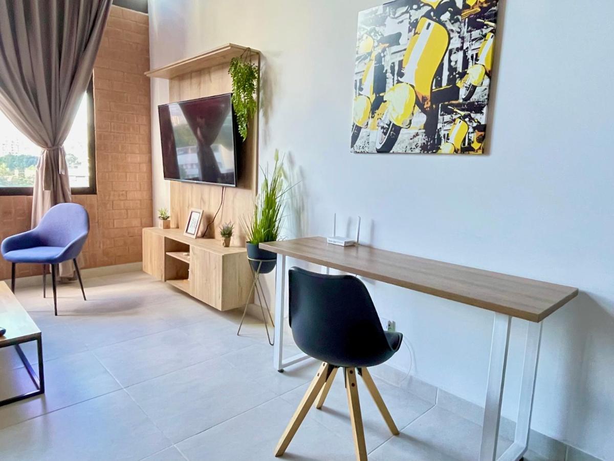 Apartamento En Laurels Medellin Exterior photo
